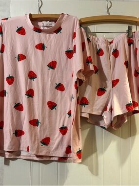 Strawberry lounge set